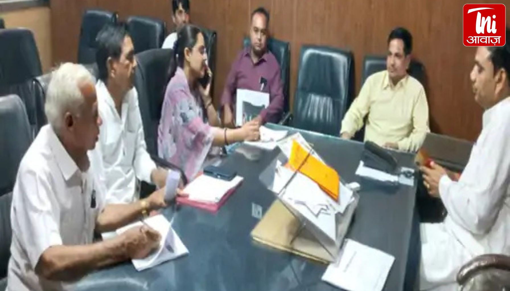 दौसा के सरकारी स्कूलों में बड़ा खुलासा! 20 टीचर बिना सूचना गायब, प्रशासन में मचा हड़कंप