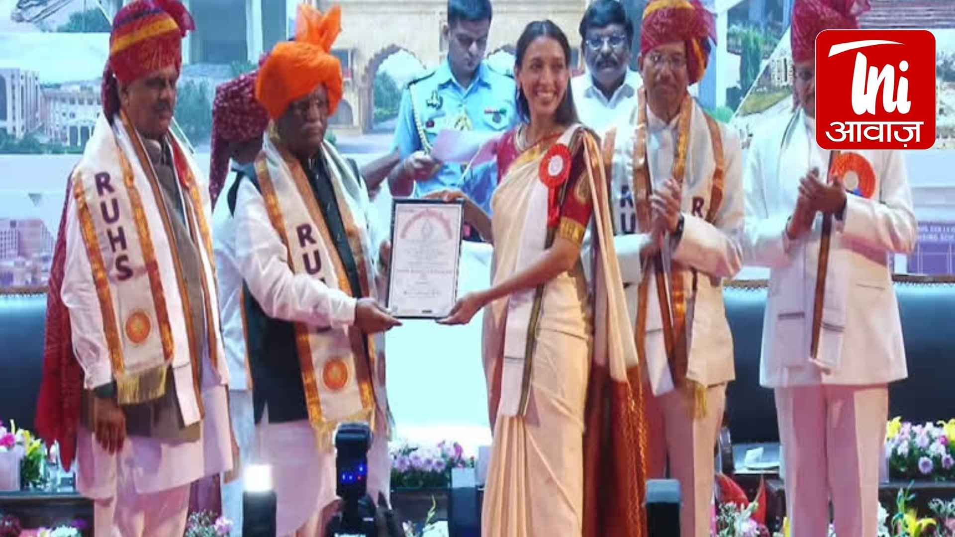 राजस्थान विश्वविद्यालय दीक्षांत समारोह में बेटियों का जलवा, 250 में 197 गोल्ड मेडल जीते