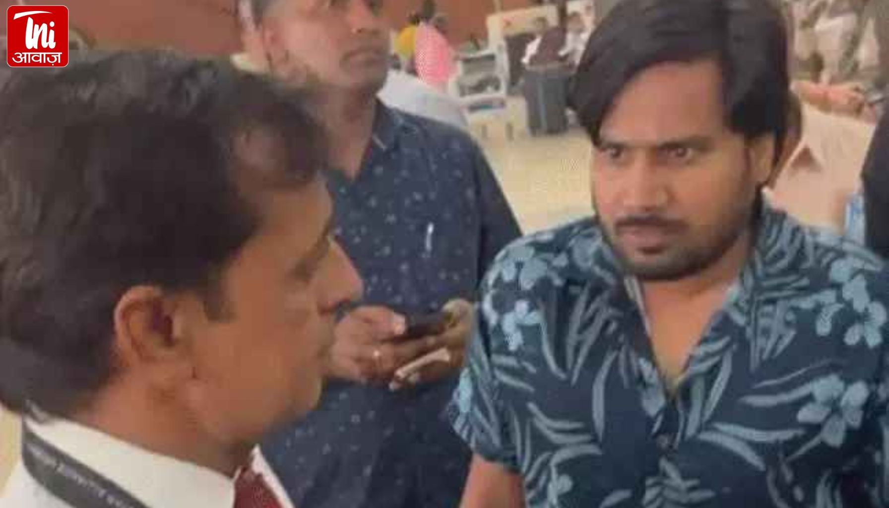 जयपुर से कुल्लू फ्लाइट आखिरी समय पर रद्द, यात्रियों ने किया एयरपोर्ट पर हंगामा: एयरलाइन ने खराब मौसम को बताया वजह