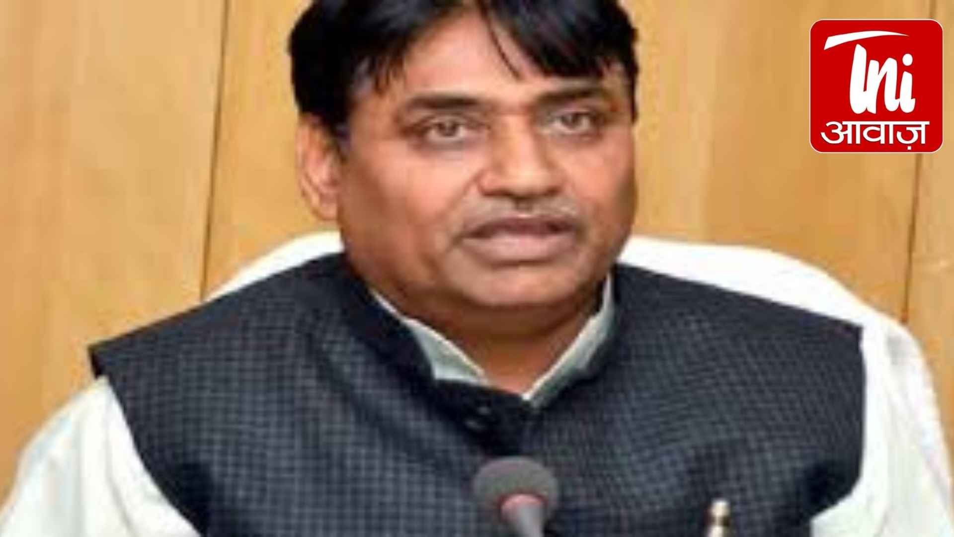 प्रदेश कांग्रेस कमेटी के अध्यक्ष गोविंद सिंह डोटासरा ने अपने लक्ष्मणगढ़ दौरे के दौरान राज्य सरकार पर तीखा हमला |