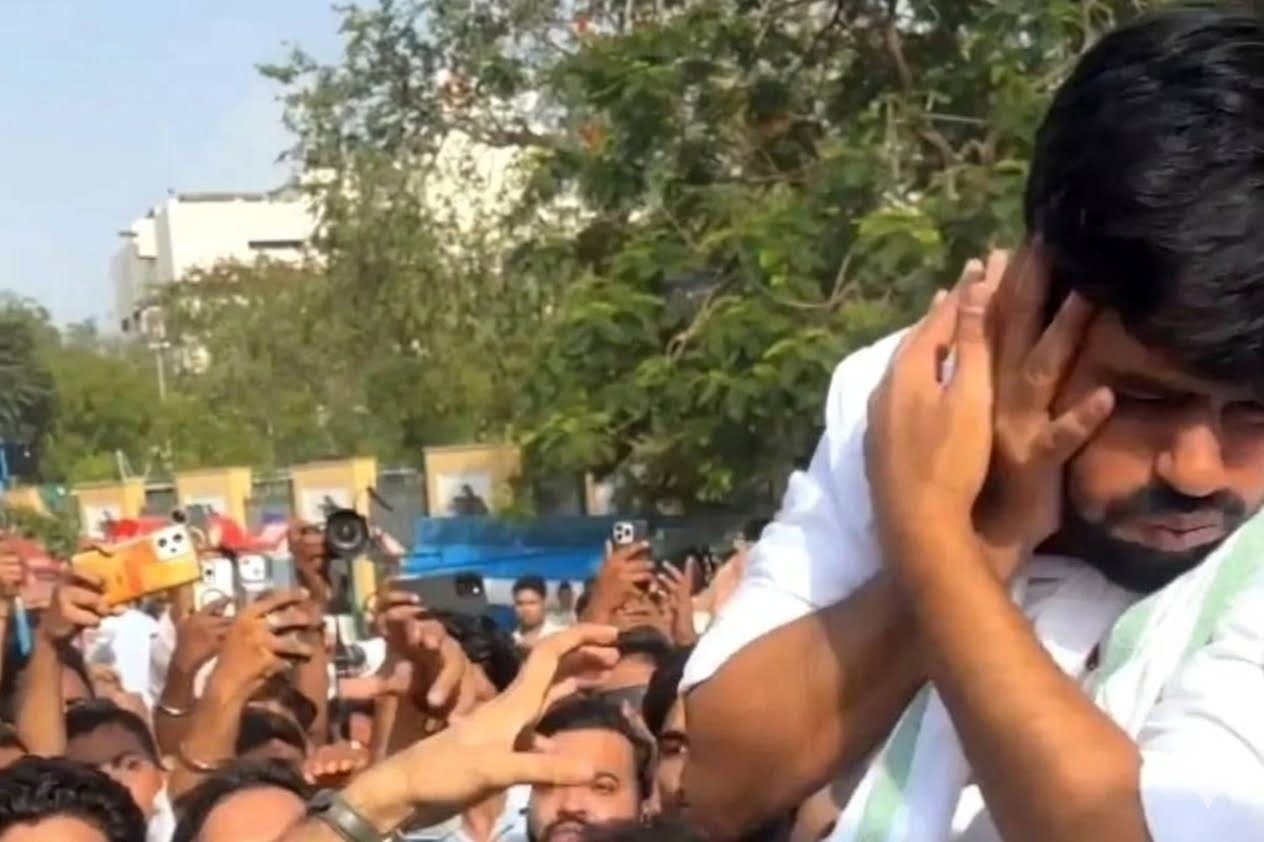 जयपुर में CJP प्रदर्शन के दौरान अभिजीत दिपके से दुर्व्यवहार, 5 गिरफ्तार