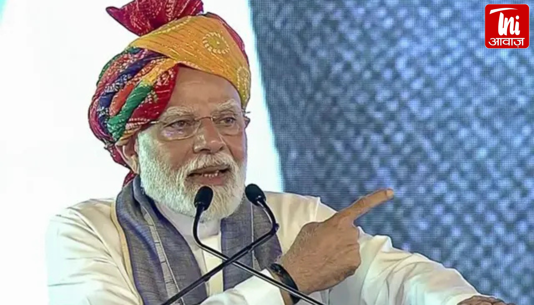 “झालमुड़ी मैंने खाई, झाल उन्हें लग रही” – बंगाल रैली में पीएम मोदी का तंज, 4 मई को जीत का दावा