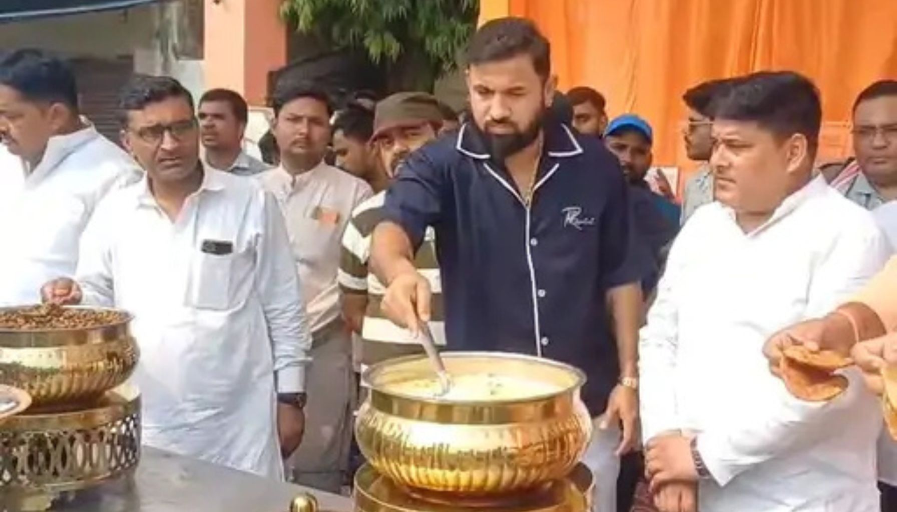 ज्येष्ठ माह का अंतिम मंगल: गोंडा में उमड़ी आस्था की भीड़, जगह-जगह भंडारे का आयोजन