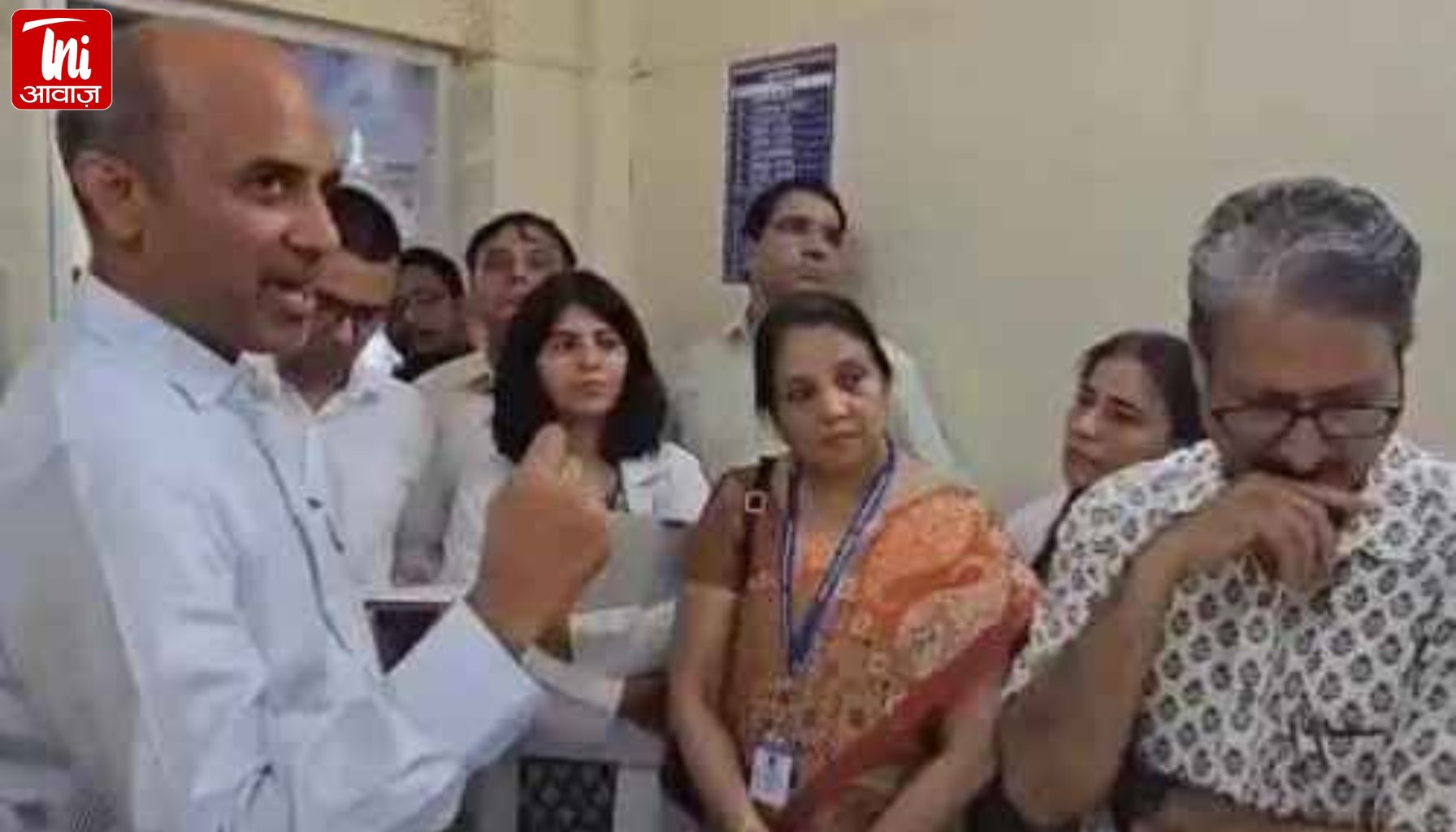 जयपुरिया हॉस्पिटल में शुरू हुआ ‘क्यू मैनेजमेंट सिस्टम’: डॉक्टर बोले – बेहतर सुविधा, लेकिन रेफरेंस सिस्टम की कमी
