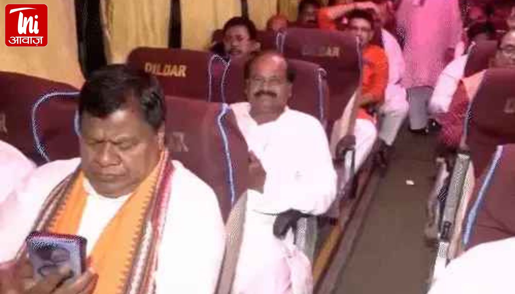 राज्यसभा चुनाव से पहले सियासी ‘रिसॉर्ट पॉलिटिक्स’: BJP ने 82 MLA पारादीप भेजे, कांग्रेस के विधायक बेंगलुरु में