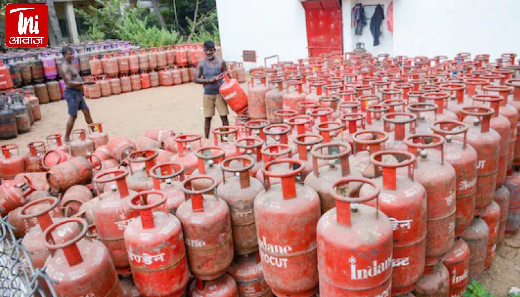 5 दिन बाद खुली कमर्शियल LPG की सप्लाई: सरकार की अपील– घबराकर बुकिंग न करें, दिल्ली के होटल अब कचरे से बनी गैस इस्तेमाल करेंगे
