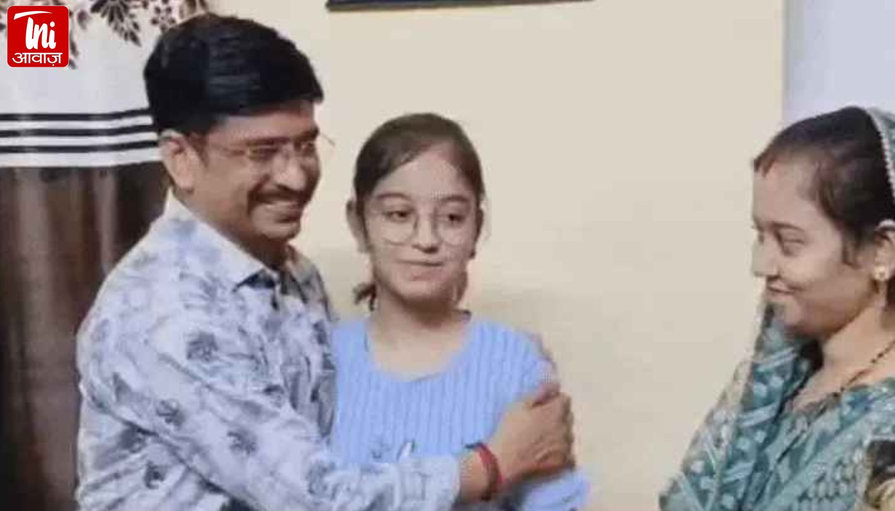 सरकारी स्कूल की जया सोनी ने 10वीं में 99% अंक हासिल किए: मैथ्स-हिंदी में 100/100, IAS बनने का है सपना