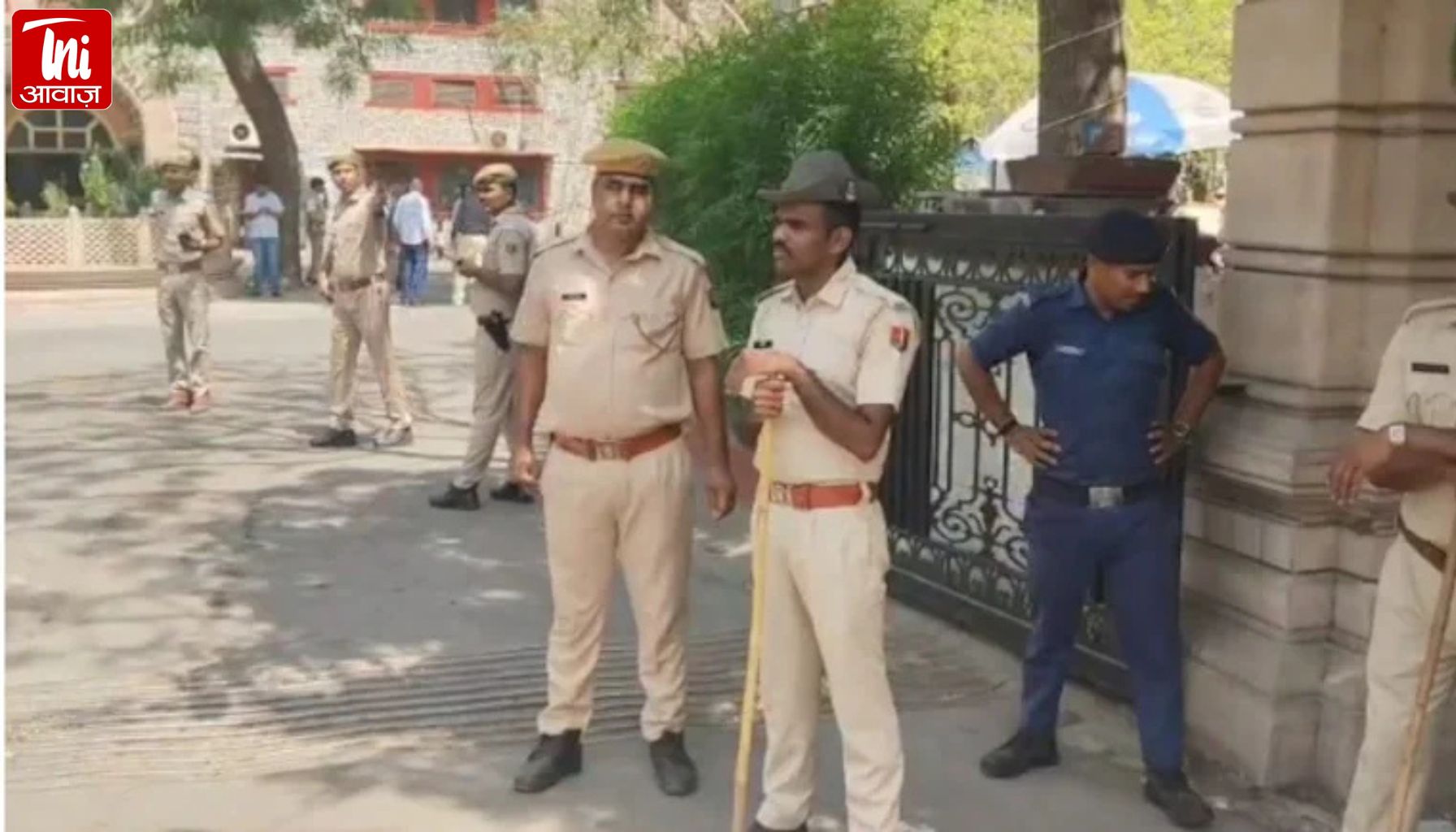 Rajasthan Bomb Threat: टोंक, राजसमंद, पाली और भीलवाड़ा के कलेक्टर कार्यालयों को उड़ाने की धमकी, मचा हड़कंप