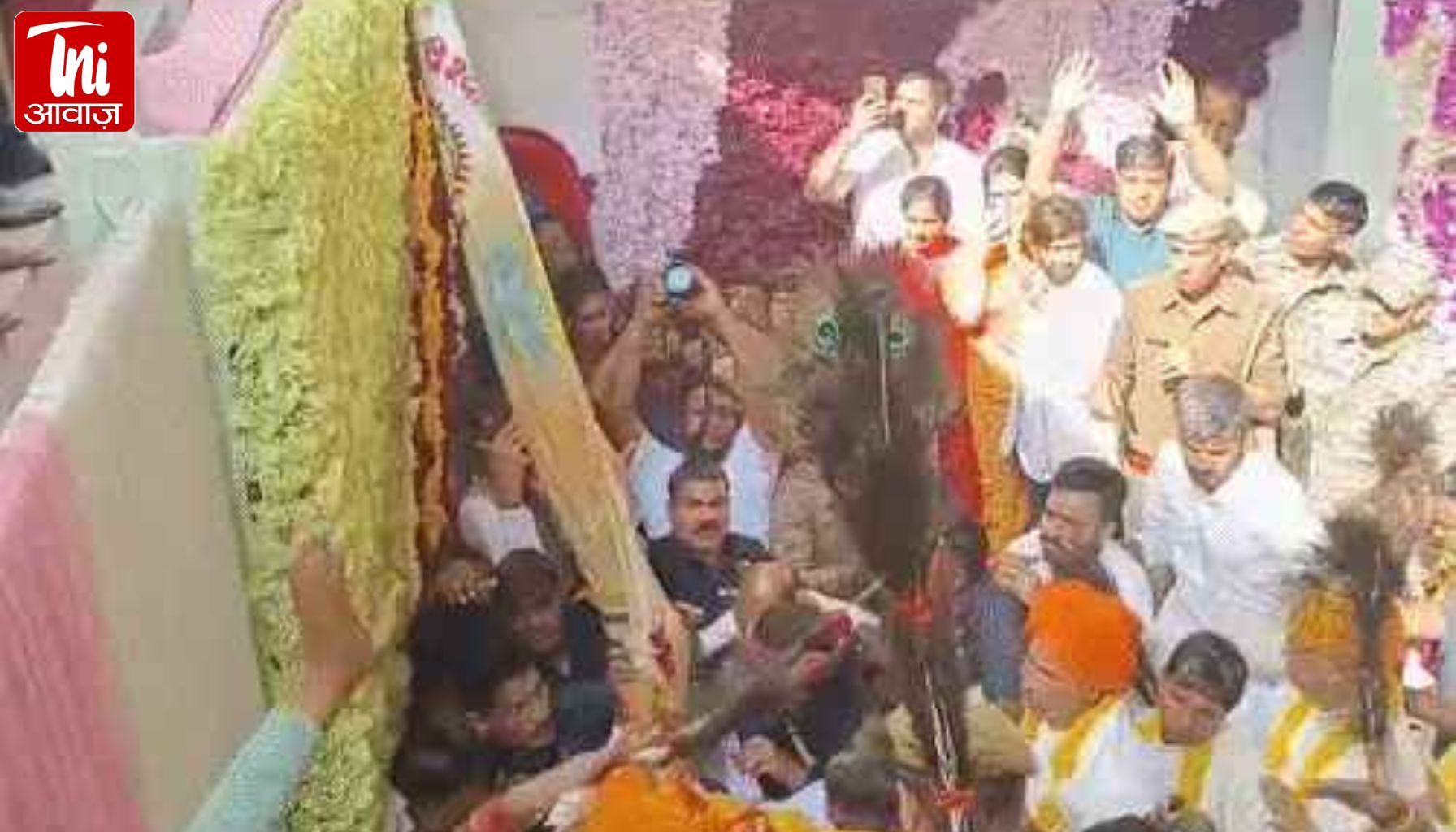 152 KM की आस्था यात्रा पूरी! खाटू धाम में सूरजगढ़ का पावन निशान चढ़ते ही संपन्न हुआ फाल्गुनी लक्खी मेला, 15 लाख भक्तों ने किए दर्शन