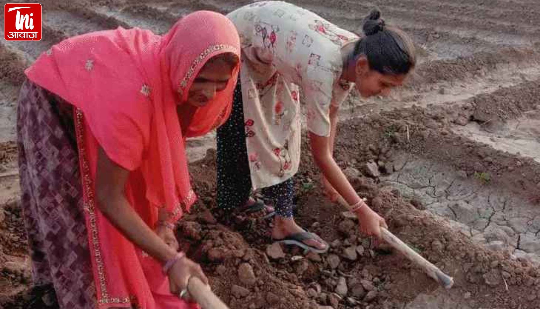 मजदूर का बेटा बना जिला टॉपर, 99% अंक लाकर रचा इतिहास: पिता की मौत के बाद भी नहीं टूटा, पड़ोसियों ने डीजे पर मनाया जश्न