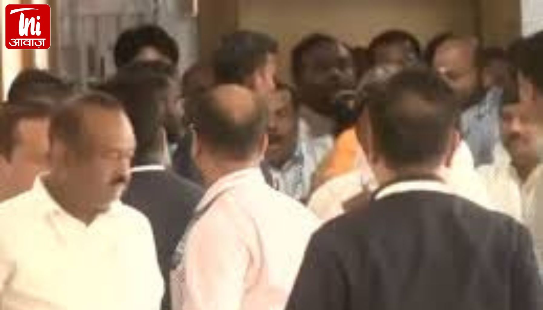 राज्यसभा चुनाव में सियासी भूचाल: ओडिशा में BJP-BJD विधायक भिड़े, बिहार में गायब हुए 4 विधायक, क्रॉस वोटिंग से बढ़ी हलचल