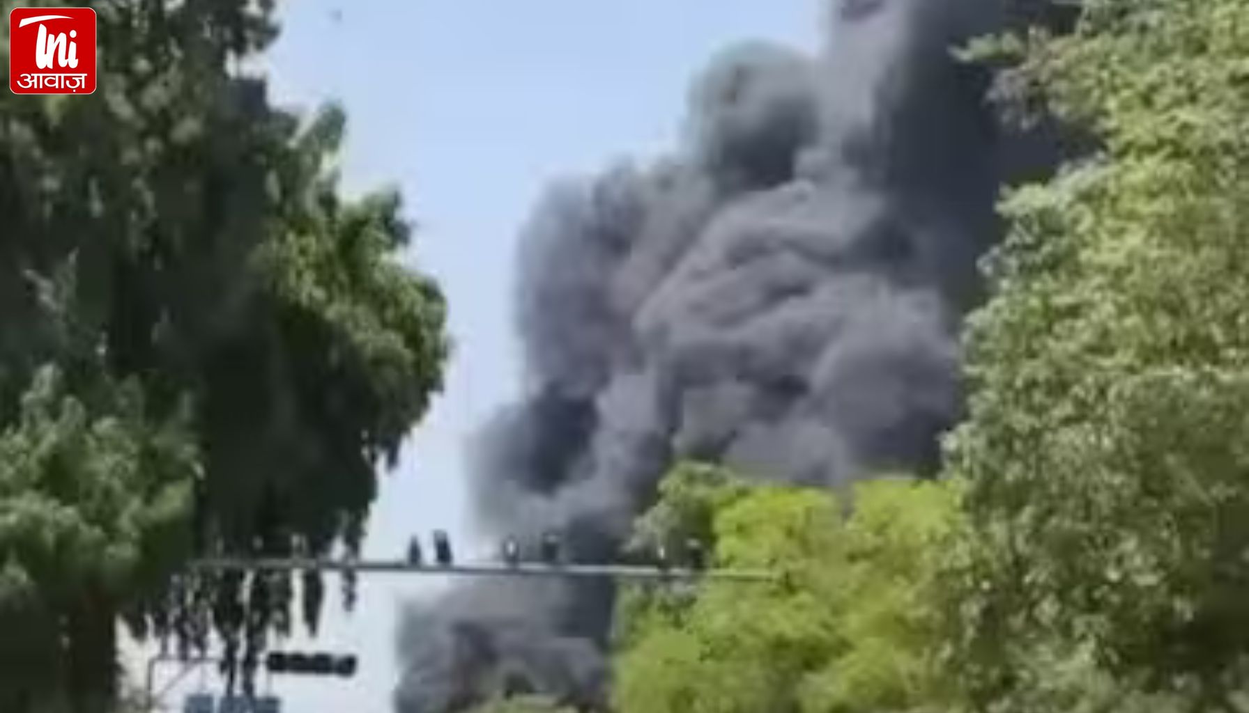 अहमदाबाद प्लेन हादसे के बाद राजस्थान बीजेपी ने सभी कार्यक्रम किए स्थगित: राज्यपाल और मुख्यमंत्री ने जताया शोक, जयपुर एयरपोर्ट अलर्ट पर