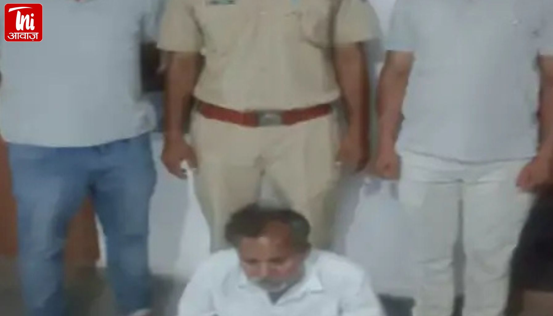 जोधपुर में 10 साल से फरार इनामी बदमाश गिरफ्तार: ऑपरेशन 'धरकरभर' में डीएसटी की बड़ी सफलता, 15 हजार का इनाम था घोषित