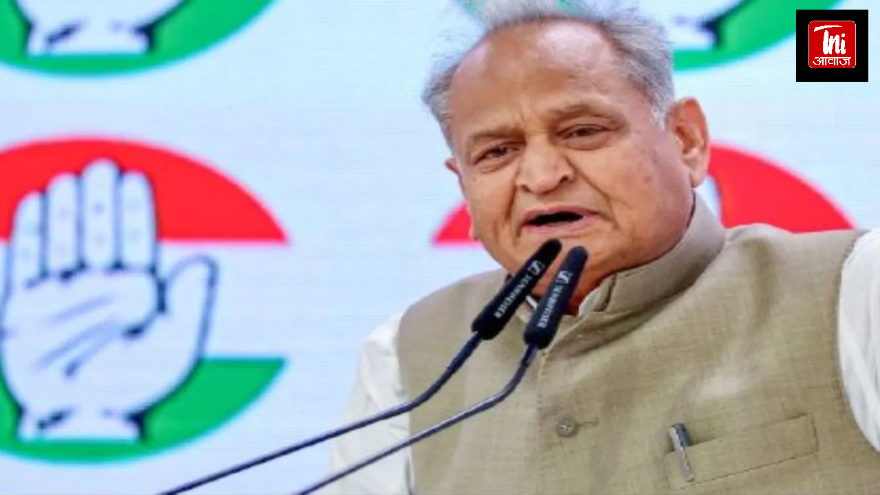 गहलोत का किरोड़ी लाल मीणा पर तीखा हमला, डोटासरा-मीणा विवाद से राजस्थान की सियासत गरम