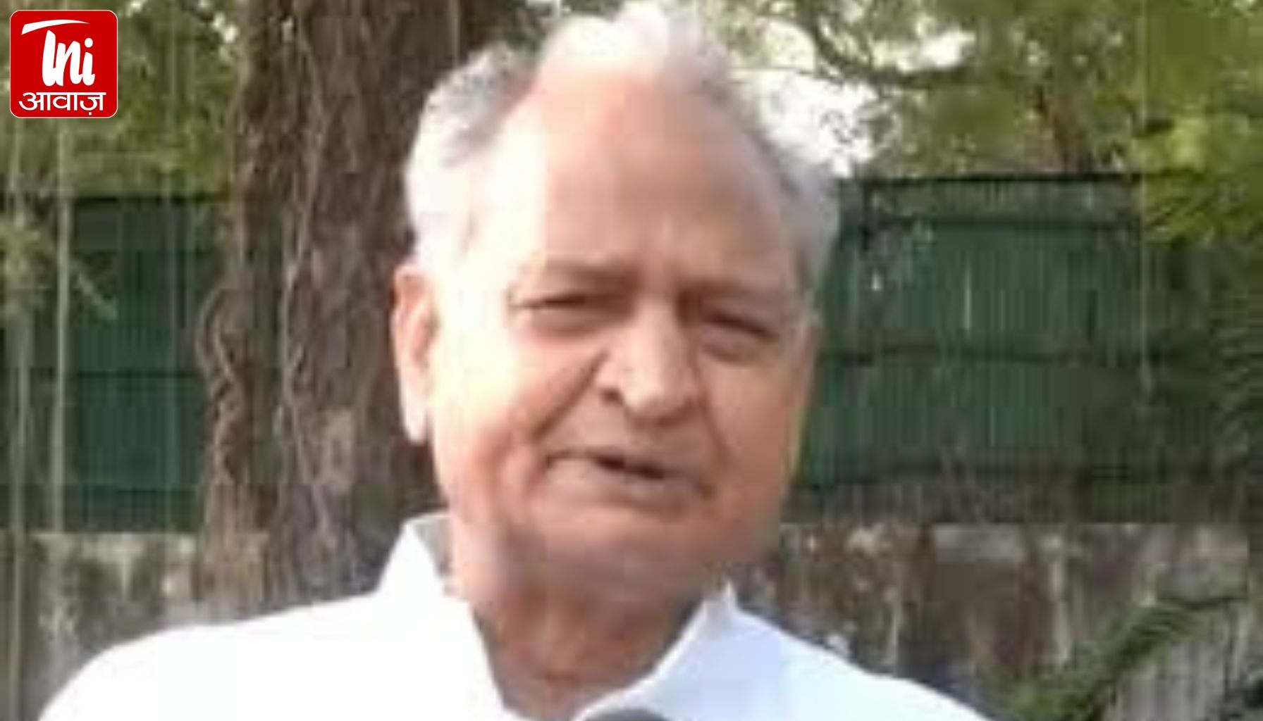एयर स्ट्राइक पर बीजेपी और कांग्रेस नेताओं की प्रतिक्रिया: 