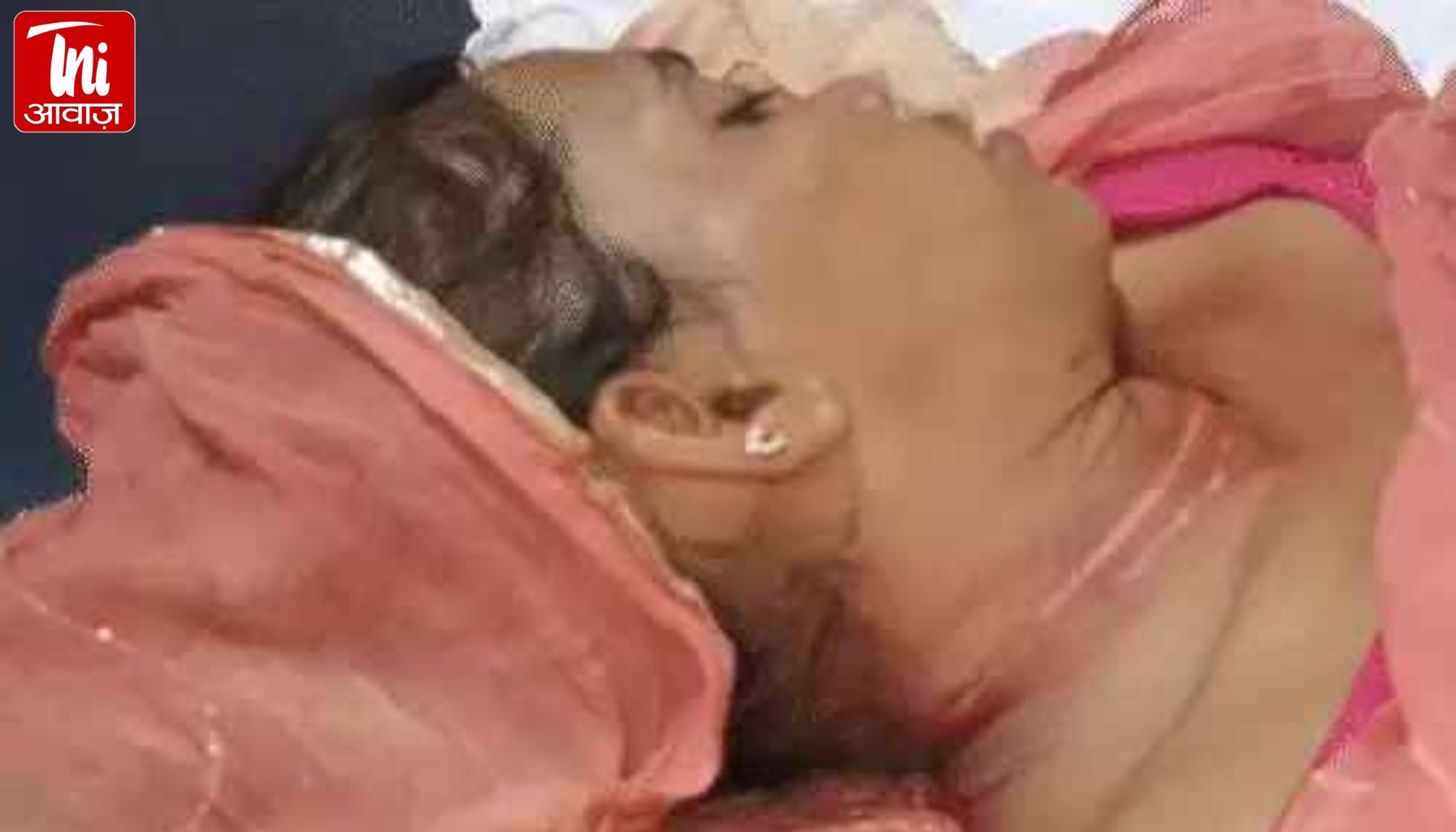 चलती बाइक में फंसी साड़ी बनी मौत का फंदा! बांसवाड़ा में महिला की गर्दन जकड़ी, अस्पताल में भर्ती